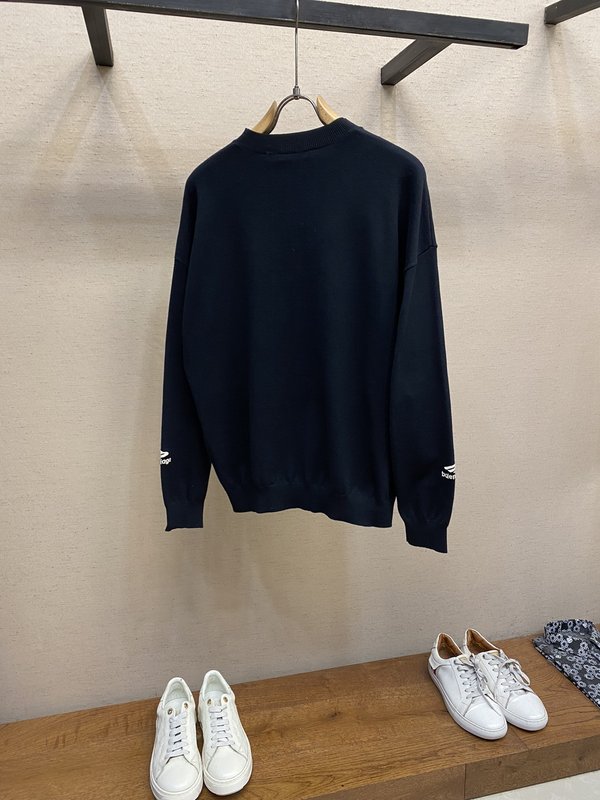 발렌시아가 스키 시리즈 3B 자수 라운드 니트 001-215469