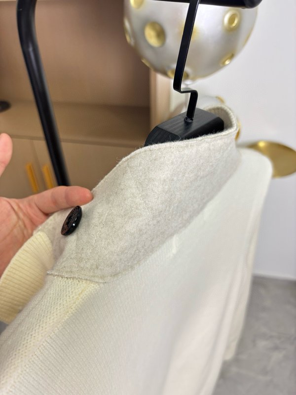 스톤아일랜드 니트 우드 스판딩 울 카디건 자켓 001-215686