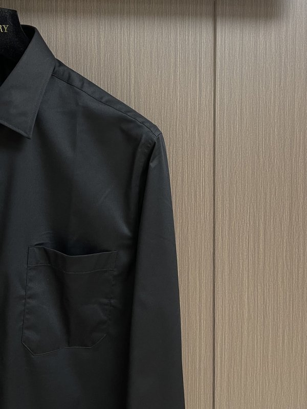 Kiton 남성 솔리드 컬러 긴팔 셔츠 001-216061