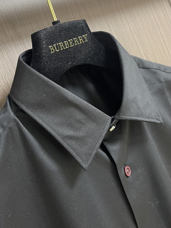 Kiton 남성 솔리드 컬러 긴팔 셔츠 001-216061