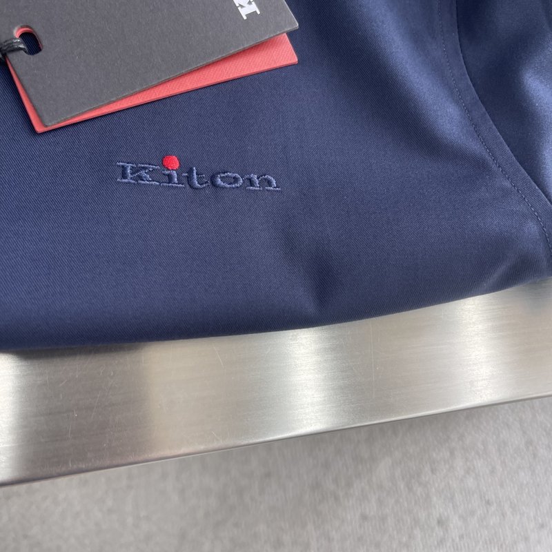 Kiton 남성 면 소재 자수 칼라 긴팔 셔츠 001-216086