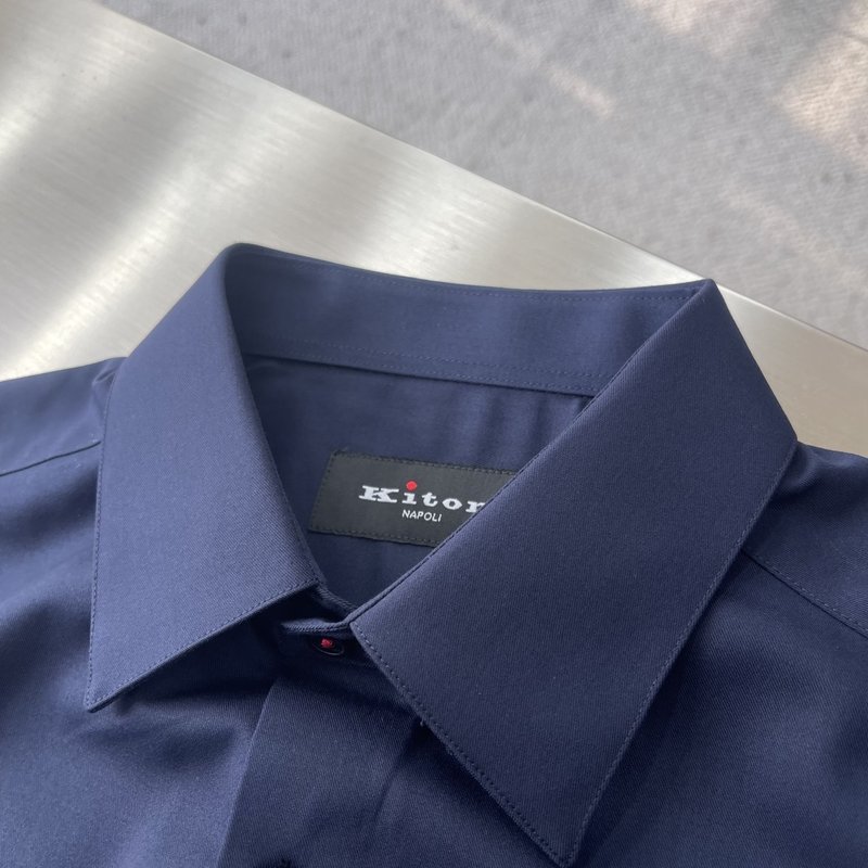 Kiton 남성 면 소재 자수 칼라 긴팔 셔츠 001-216086