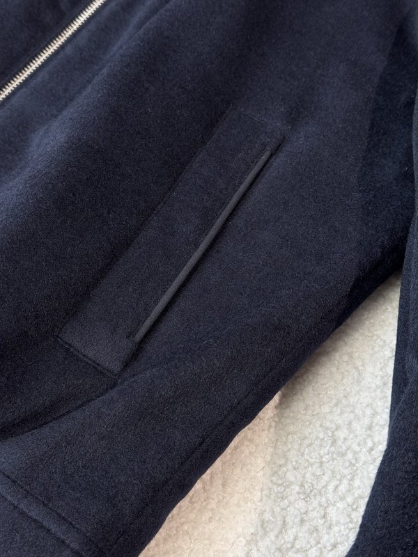 Kiton 남성 라펠 칼라 비즈니스 캐주얼 울 자켓 001-216228