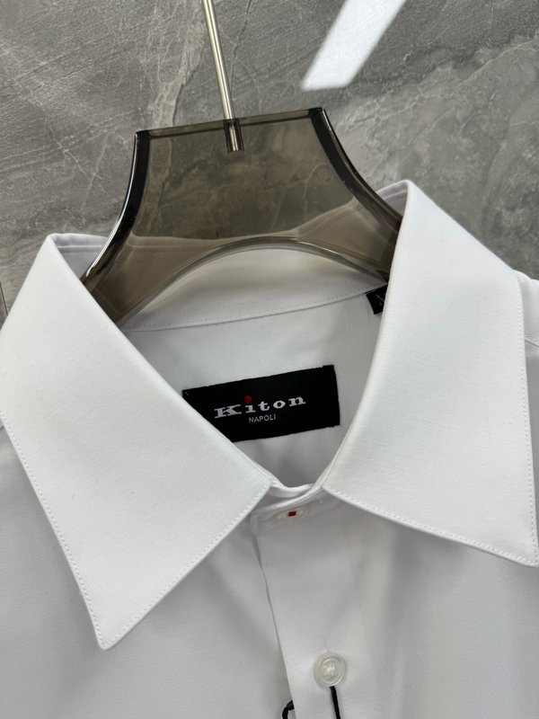 Kiton 남성 비즈니스 캐주얼 면 셔츠 001-216234