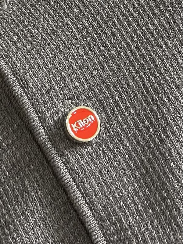 Kiton 3 버튼 라펠 니트 긴팔 스웨터 001-216236