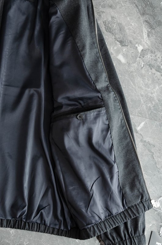 Kiton 남성 캐주얼 스포츠 세트 자켓 및 바지 001-216237