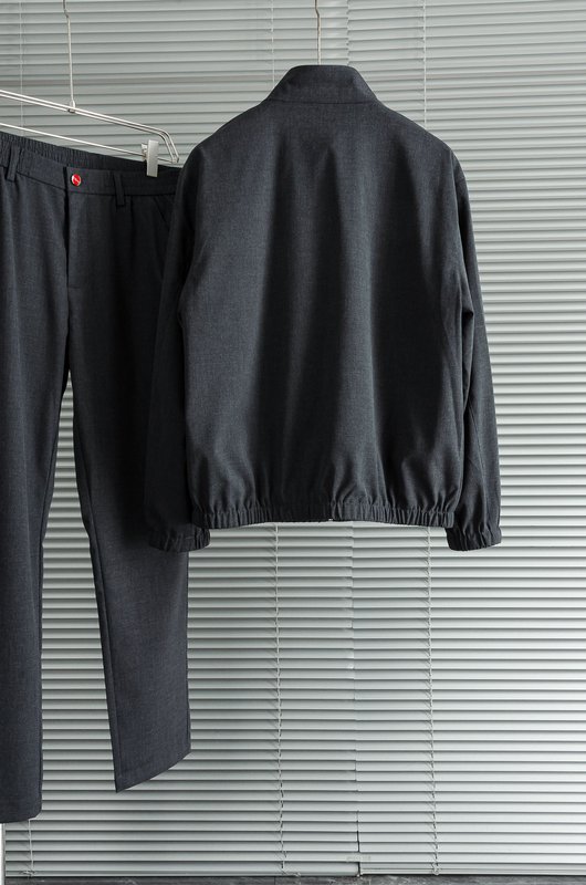 Kiton 남성 캐주얼 스포츠 세트 자켓 및 바지 001-216237