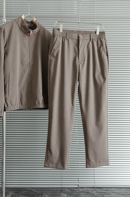 Kiton 남성 캐주얼 스포츠 세트 자켓 및 바지 001-216253