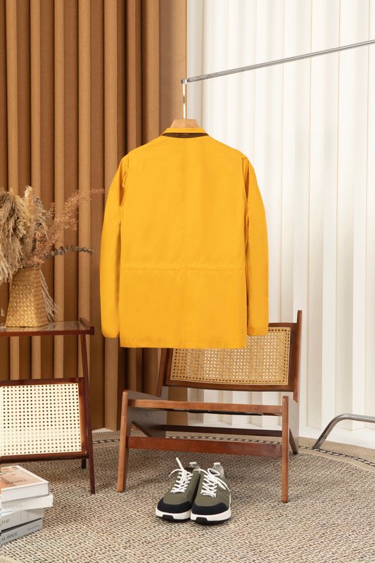 Kiton 스탠드 칼라 웨이스트 조절 가능 트렌치 자켓 001-216260
