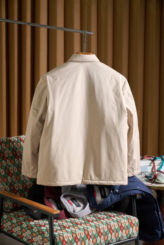 Kiton 남성용 경량 보온 패딩 자켓 001-216296