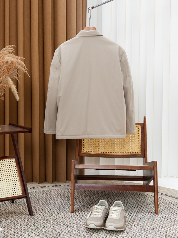 Kiton 남성 셔츠형 보온 패딩 자켓 001-216303