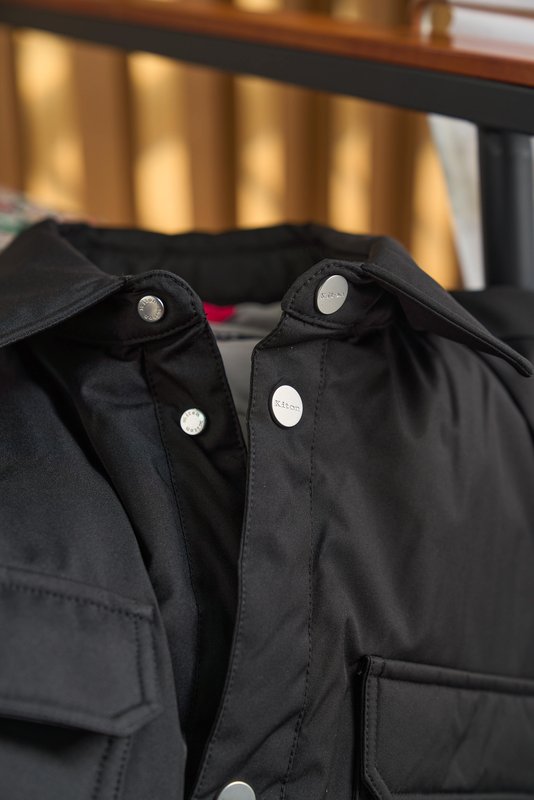 Kiton 남성 경량 보온 패딩 자켓 001-216304
