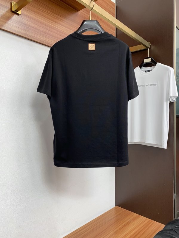 루이비통 남성 순면 라운드넥 반팔 티셔츠 001-216342