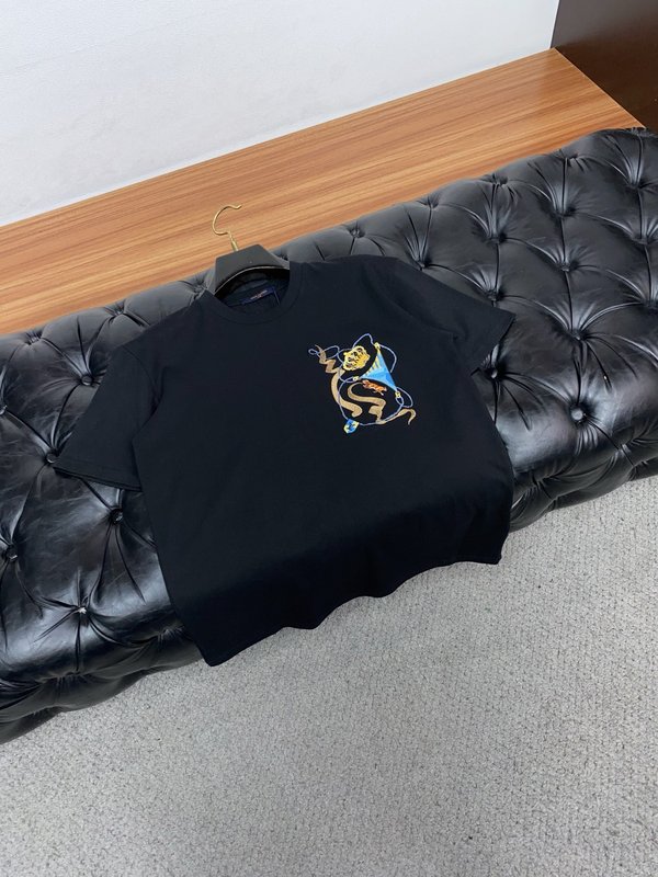 루이비통 남성 순면 라운드넥 반팔 티셔츠 001-216364