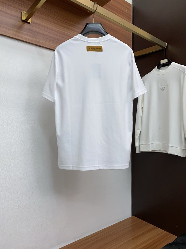 루이비통 남성 순면 라운드넥 반팔 티셔츠 001-216388