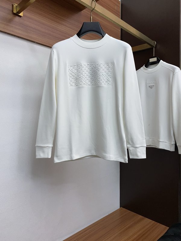 루이비통 남성 라운드넥 긴팔 티셔츠 001-216390