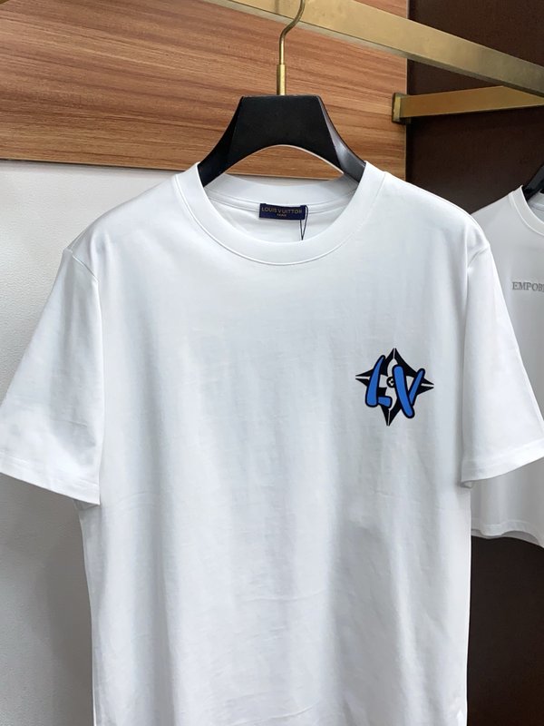 루이비통 남성 순면 라운드넥 반팔 티셔츠 001-216400