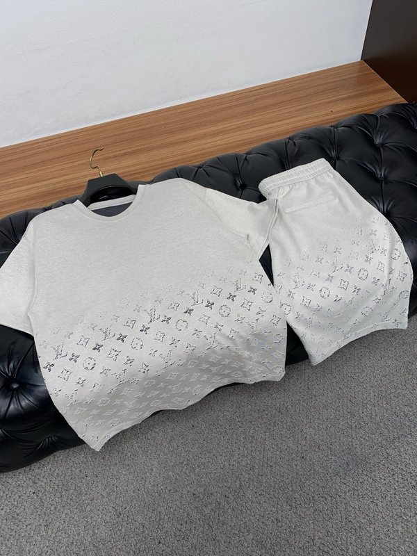 루이비통 그라데이션 번아웃 반팔 세트 001-216524