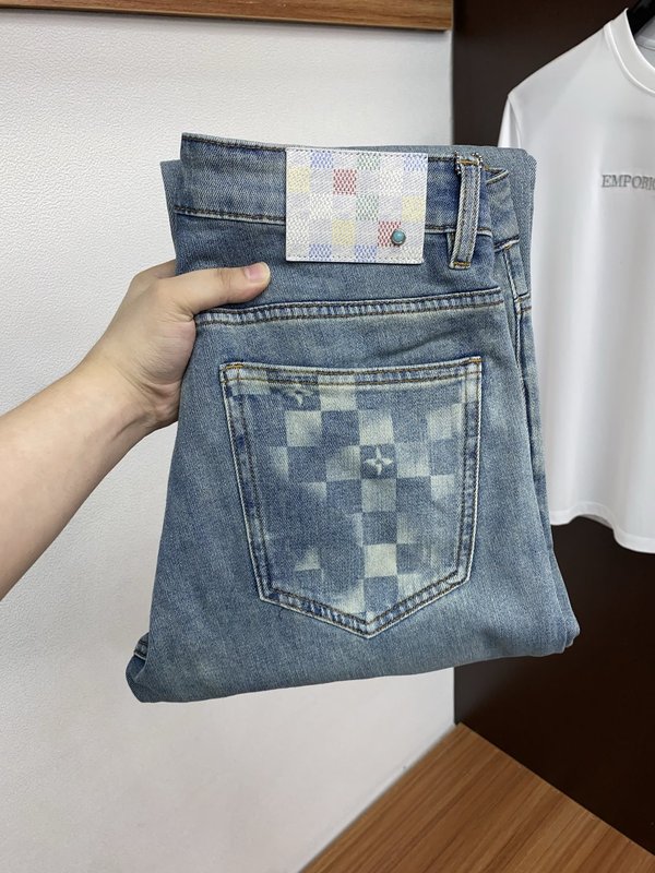 루이비통 남성 슬림핏 워싱 데님 캐주얼 팬츠 001-216555