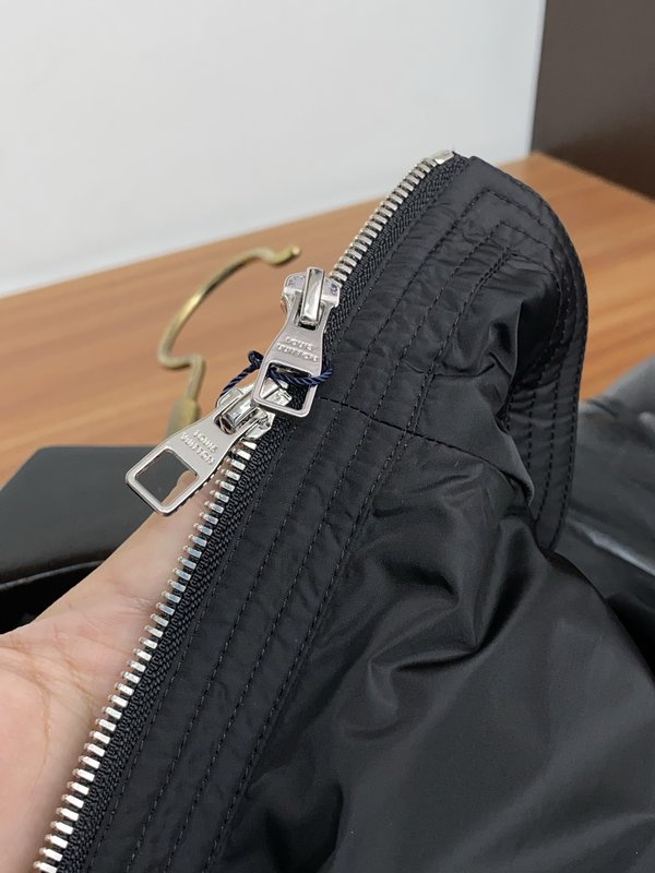 루이비통 남성 후드 자켓 아우터 001-216609