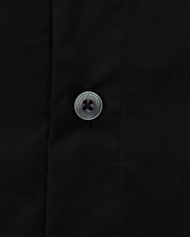 루이비통 남성 로고 자수 반팔 셔츠 001-216666