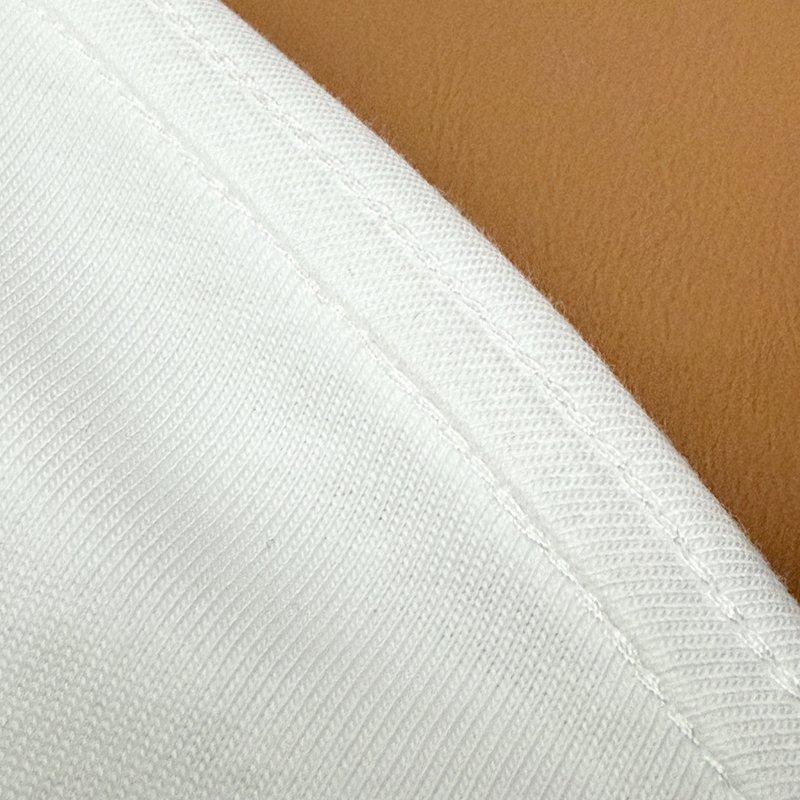 루이비통 자수 로고 반팔 티셔츠 001-216905