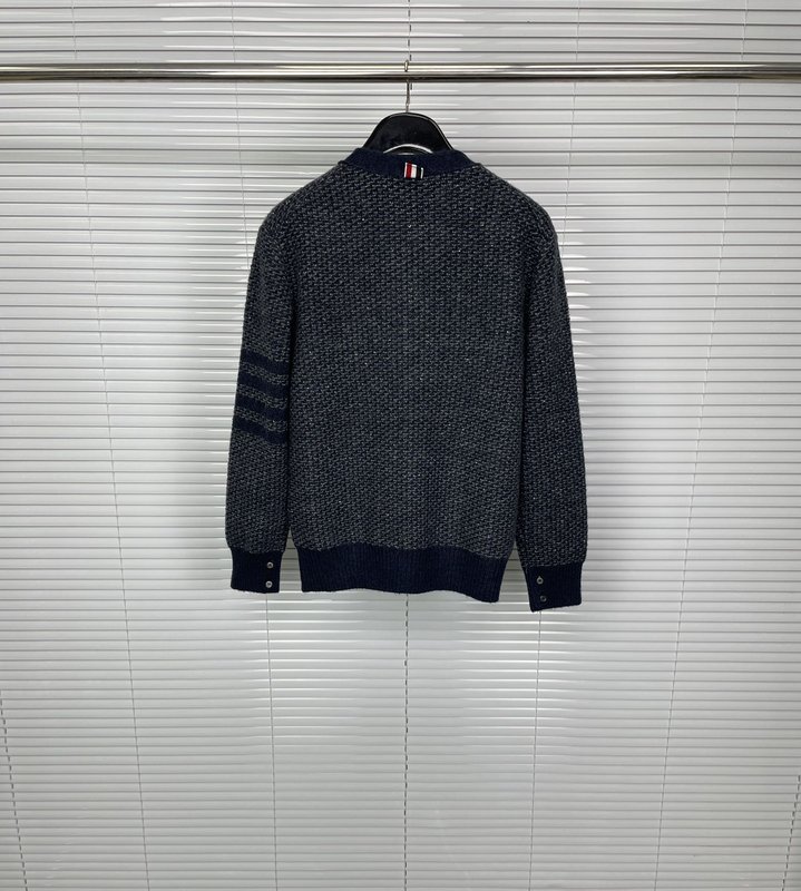 톰브라운 25SS雪花점 V 넥 카디건 001-217377