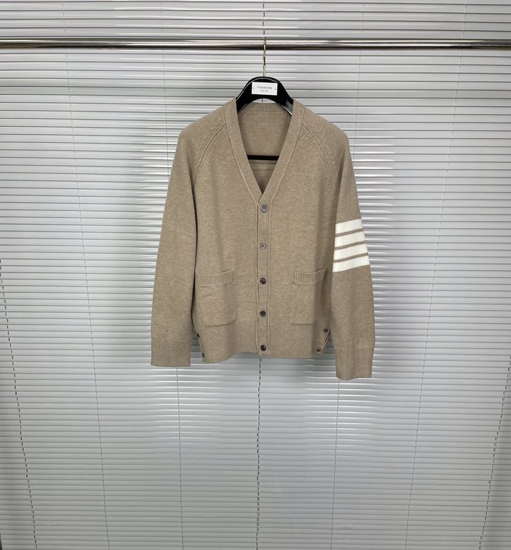톰브라운 100% 울 V 넥 카디건 001-217543