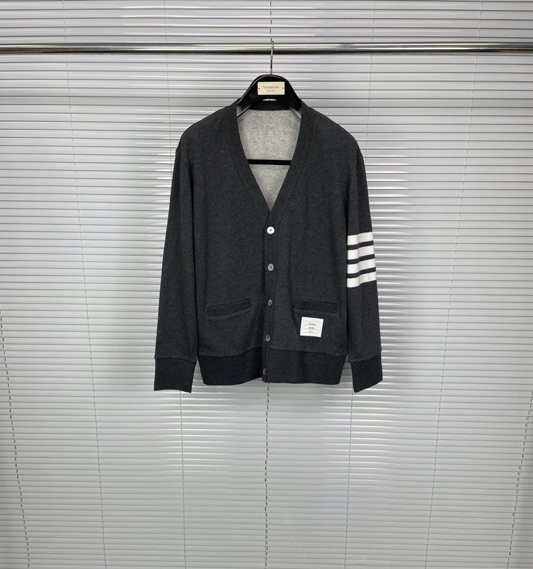 톰브라운 4 바 스트라이프 카드건 001-217568