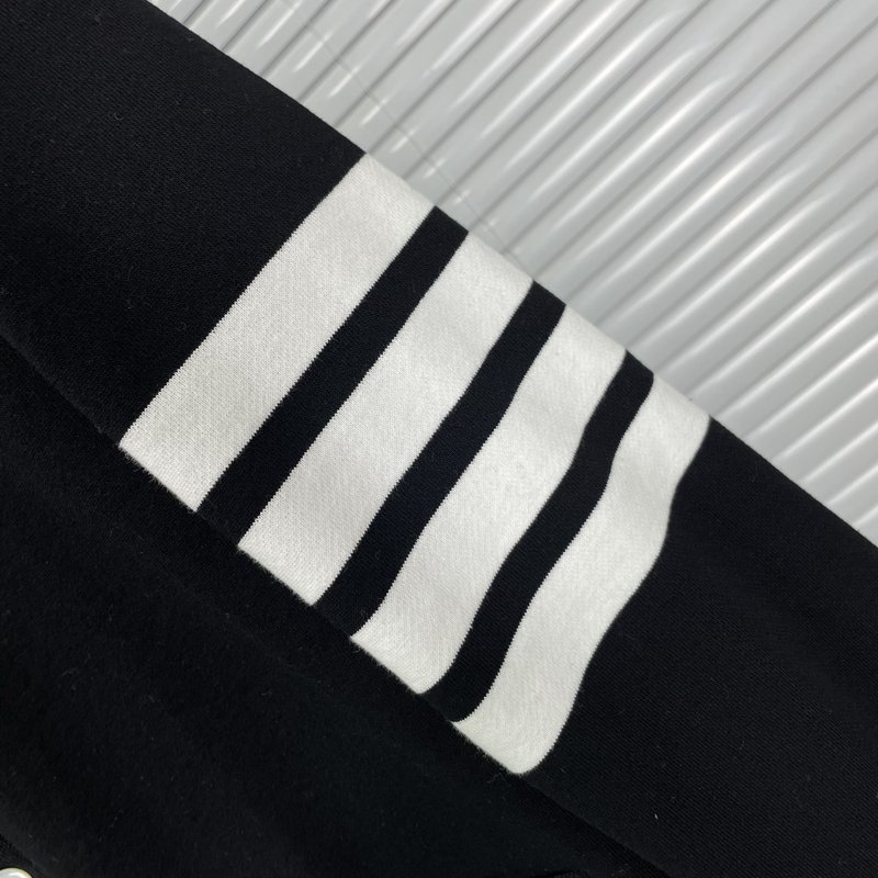 브라운 클래식 4 바 스트라이프 단추 카드건 001-217569