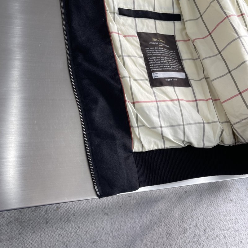로로피아나 스탠드 칼라 울 다운 자켓 001-217883