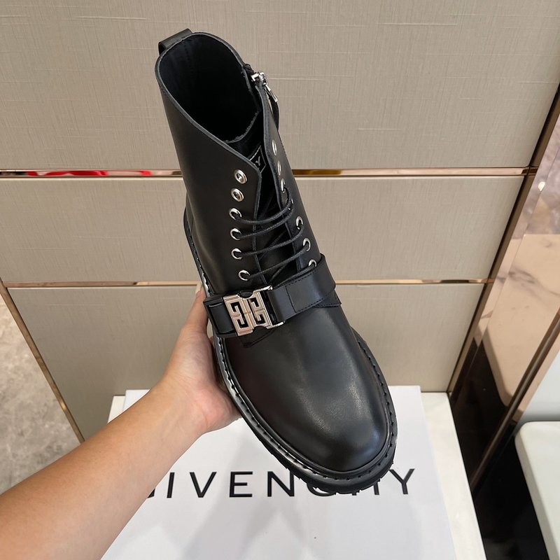 Givenchy GVC 라운드 토 레이스업 부츠 001-218923