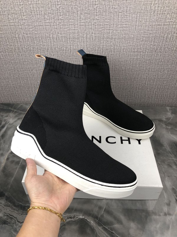 Givenchy 신제품 남성 부츠 001-218968