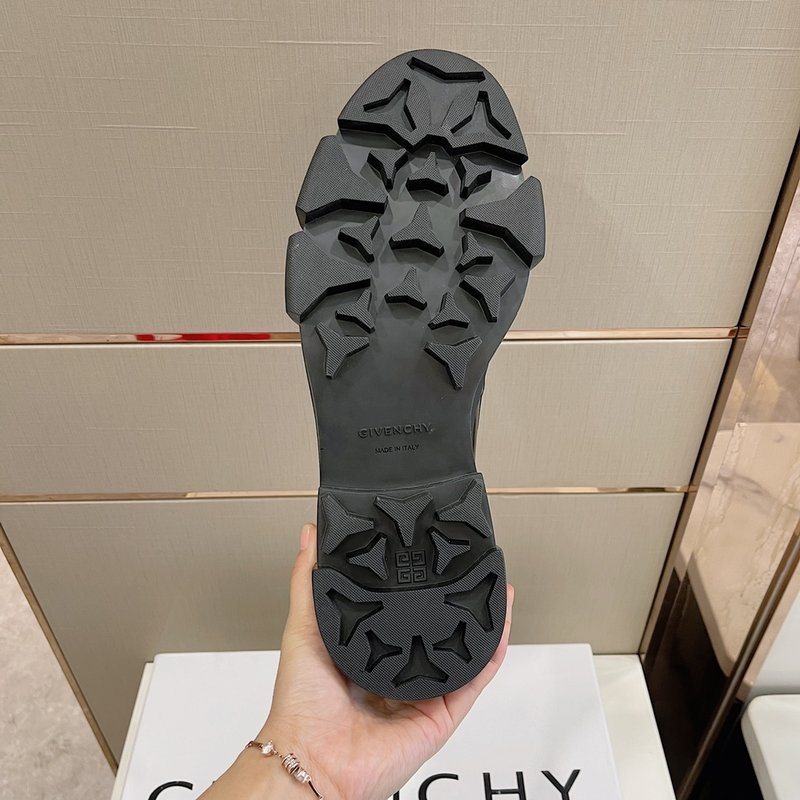 Givenchy 테라 남성 브러쉬드 레더 로퍼 001-219006