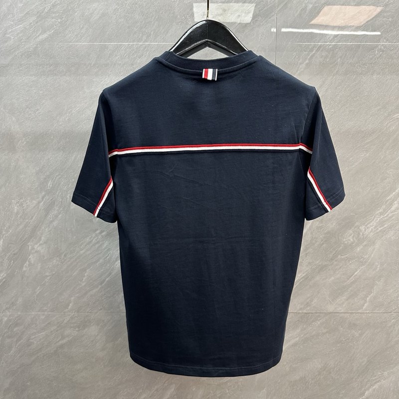톰브라운 백면 스트라이프 반팔 티셔츠 001-219440