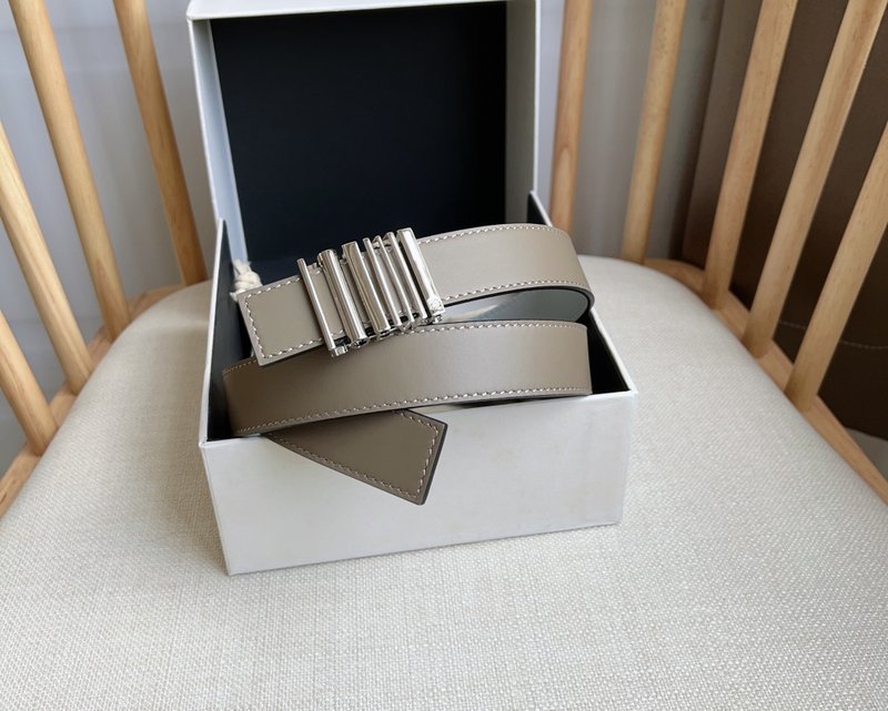 로에베 LOEWE 스무스 소가죽 기하학적 버클 벨트 001-219917