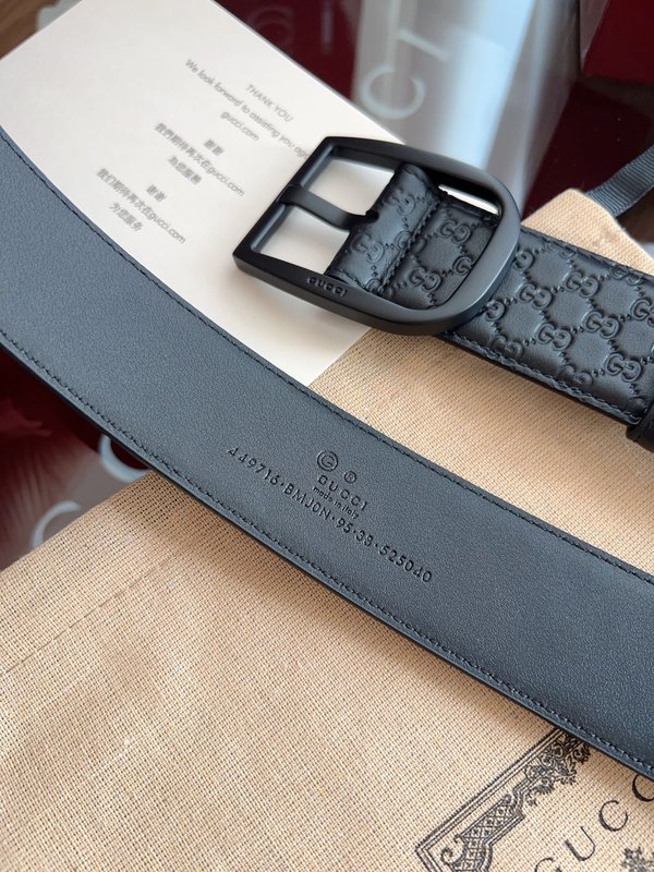구찌 블랙 소가죽 벨트 4.0cm 폭 001-220390