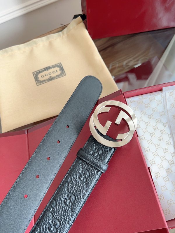 구찌 클래식 엠보스 레더 벨트 더블 G 버클 40mm 001-220419