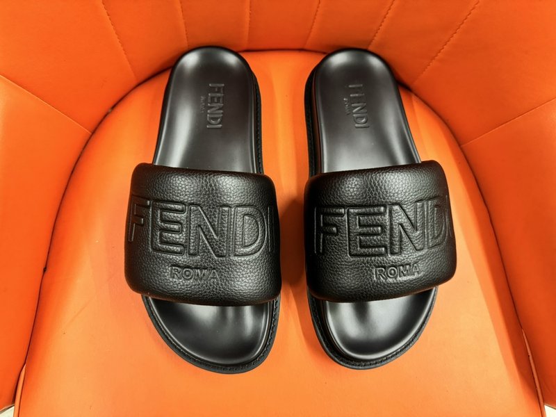 펜디 FENDI 신규 남성 슬리퍼 001-221051