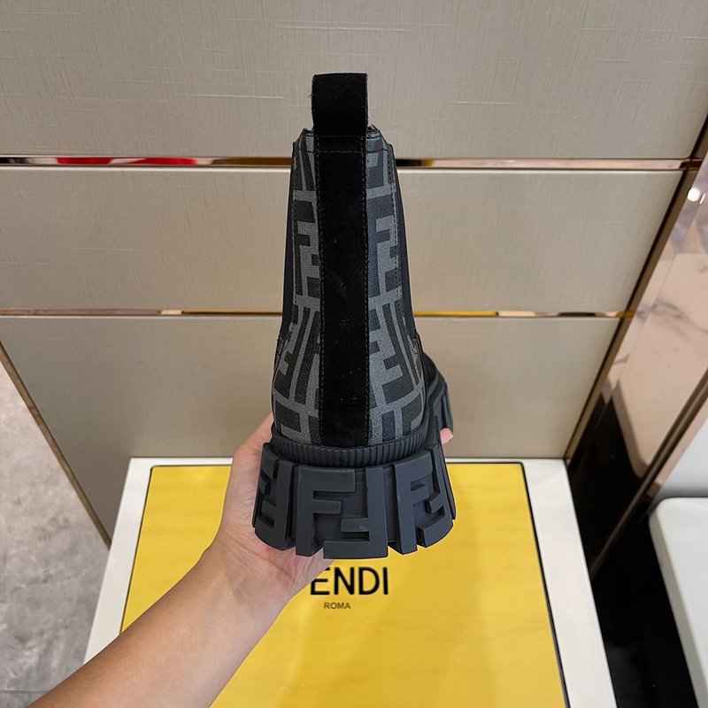 펜디 FENDI 블랙 가죽 앵클 부츠 001-221090
