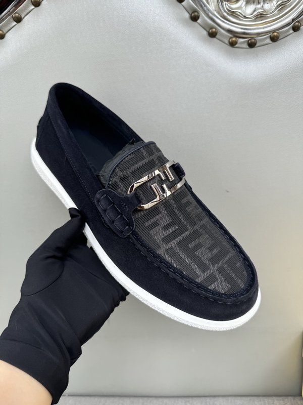 펜디 FENDI 남성 캐주얼 가죽 로퍼 001-221209