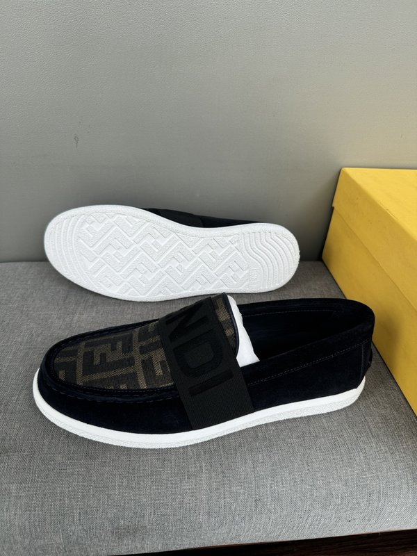 펜디 FENDI 남성 캐주얼 가죽 로퍼 001-221227