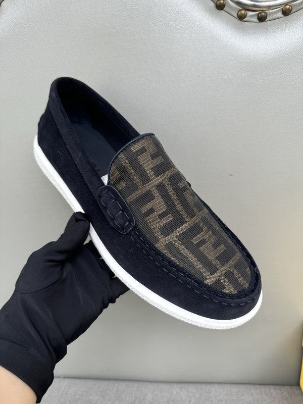 펜디 FENDI 남성 캐주얼 가죽 로퍼 001-221229