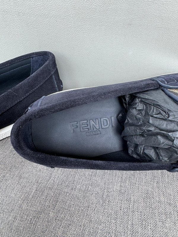 펜디 FENDI 남성 캐주얼 가죽 로퍼 001-221230