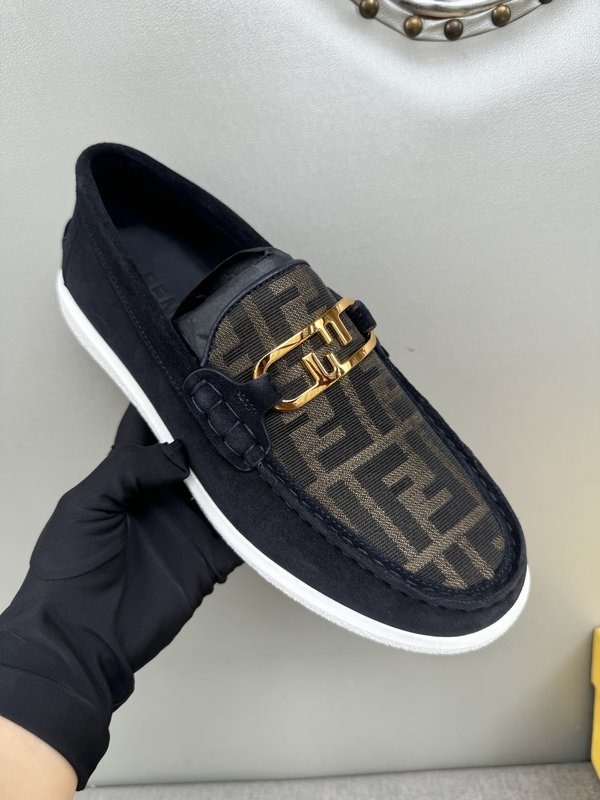 펜디 FENDI 남성 캐주얼 가죽 로퍼 001-221230