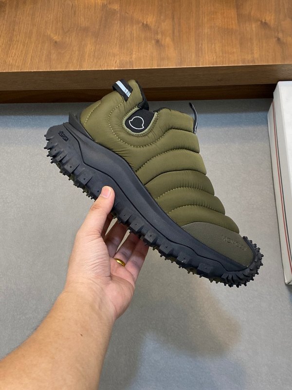 몽클레어 MONCLER 수입 방수 캔버스 캐주얼 슈즈 001-221247