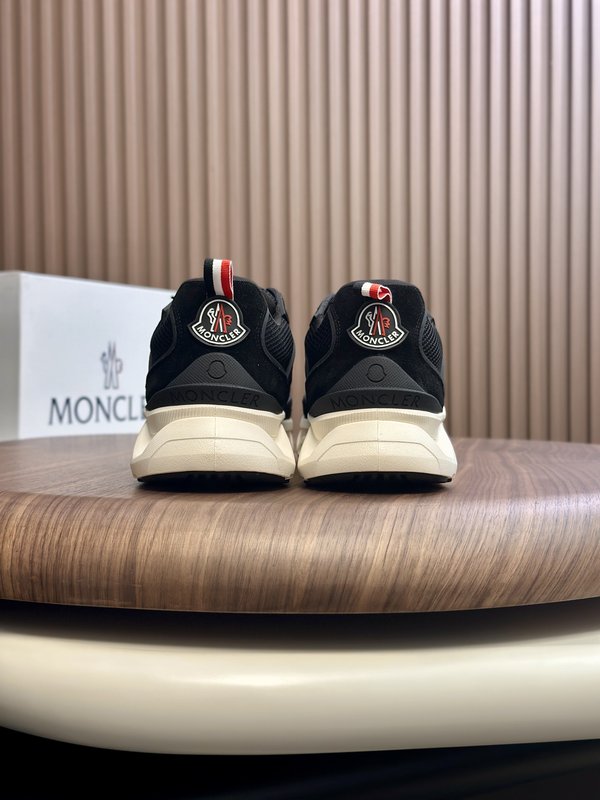 몽클레르 남성 블랙 스니커즈 001-221326