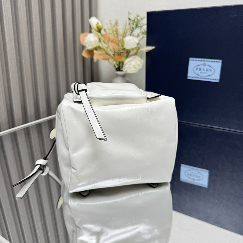빈티지 오일드 레더 미니 토트백 001-221808