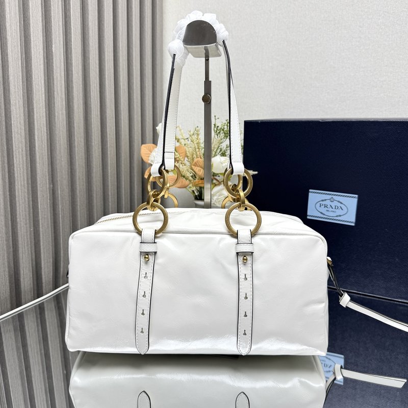 빈티지 오일드 레더 기하학적 핸드백 001-221823