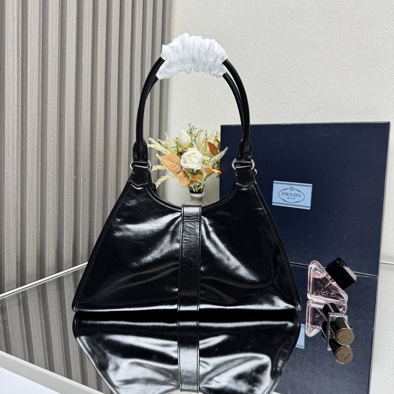 프라다 기하학적 라인 사다리꼴 핸드백 숄더백 001-221835
